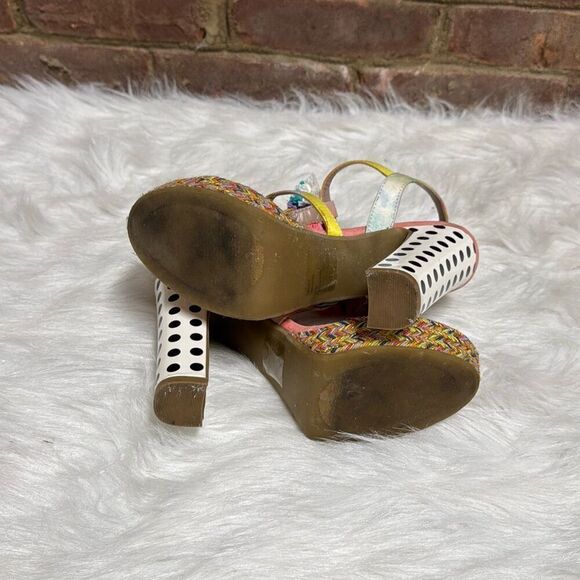 Betsey Johnson Women’s Marcyy Multi Color Tassel & Shell Block Heel Size 7.5 - Picture 6 of 8